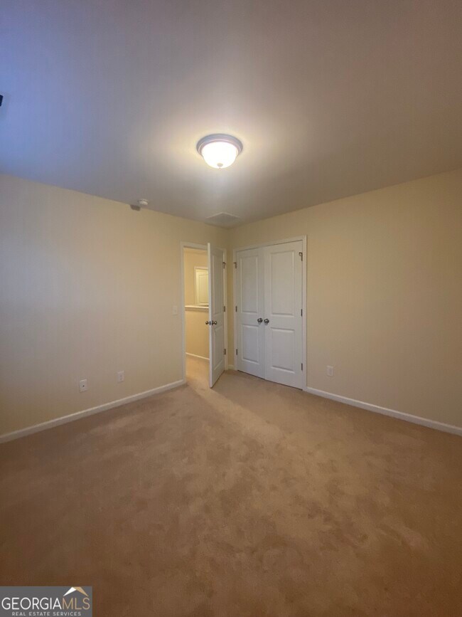 Building Photo - 116 Winslow Cir