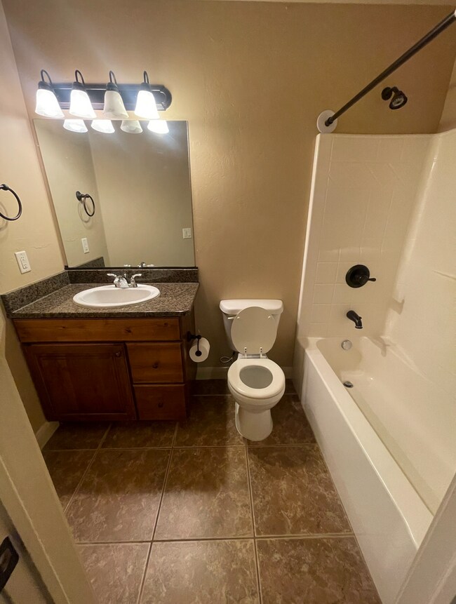 Building Photo - Stunning Cedar Townhome