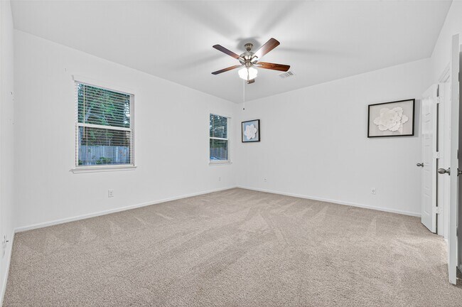 Building Photo - 27228 Mockingbird Ter Ln