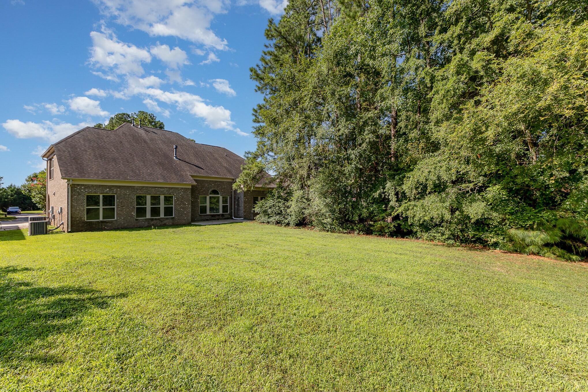 Building Photo - 9909 Woodland Watch Ct