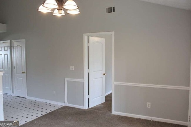 Building Photo - 209 Misty Ridge Trail