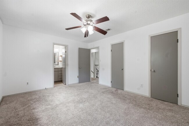 Building Photo - 4118 Garden Springs Dr