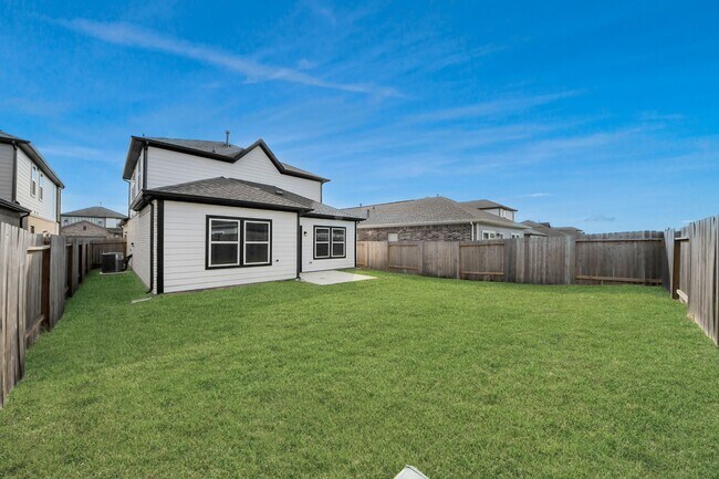 Building Photo - 5819 Blue Grama Dr