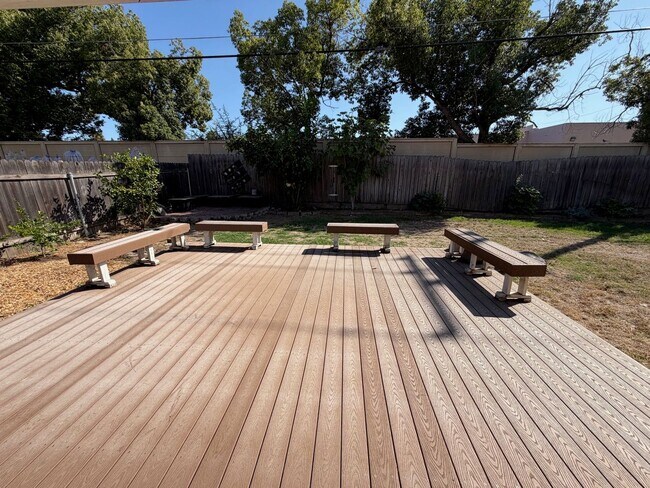 Building Photo - 9152 Condesa Dr