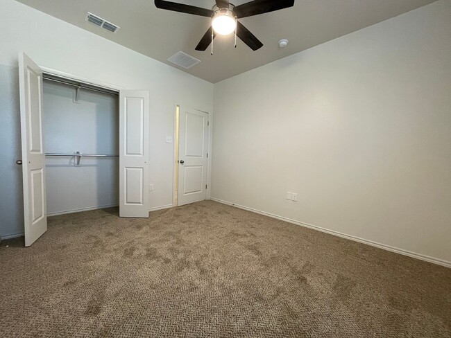 Building Photo - Beautiful New Townhome in North Lubbock Cl...