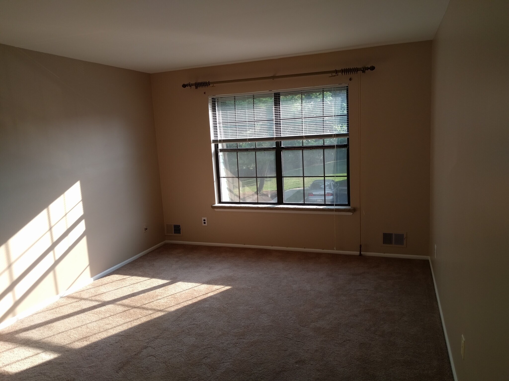 Bedroom - 824 Orlando St