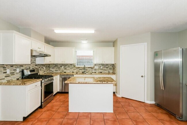 Building Photo - 3807 Wildhawk Dr