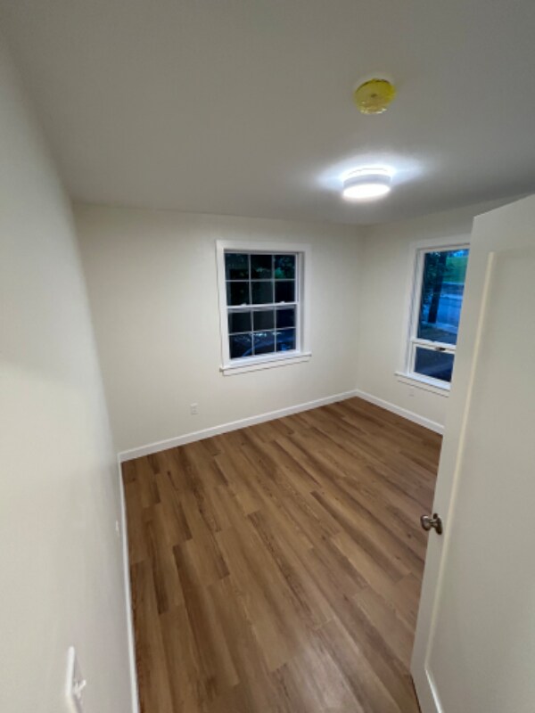 Building Photo - 12 Myrtle St