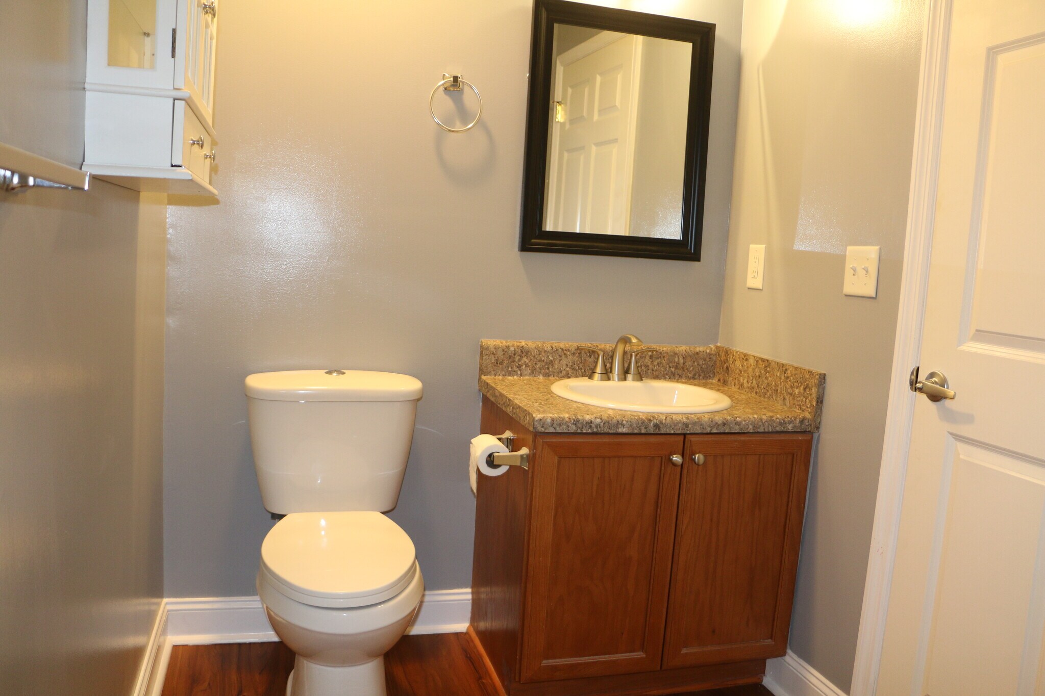 Building Photo - 14 Laurel Leaf Ln