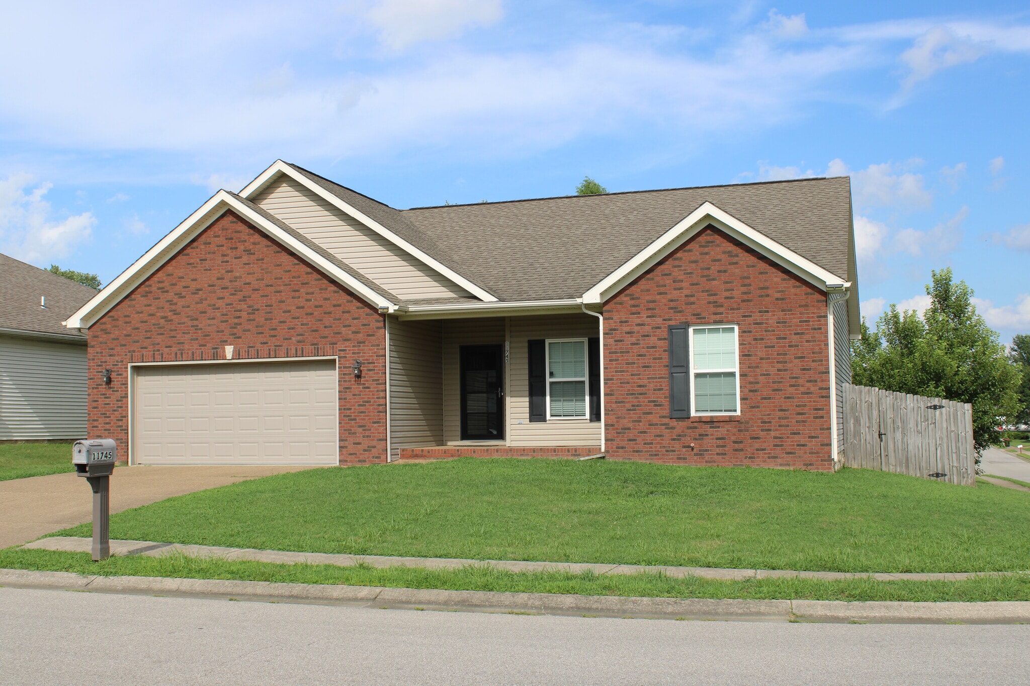 Building Photo - 11745 Juniper Ct