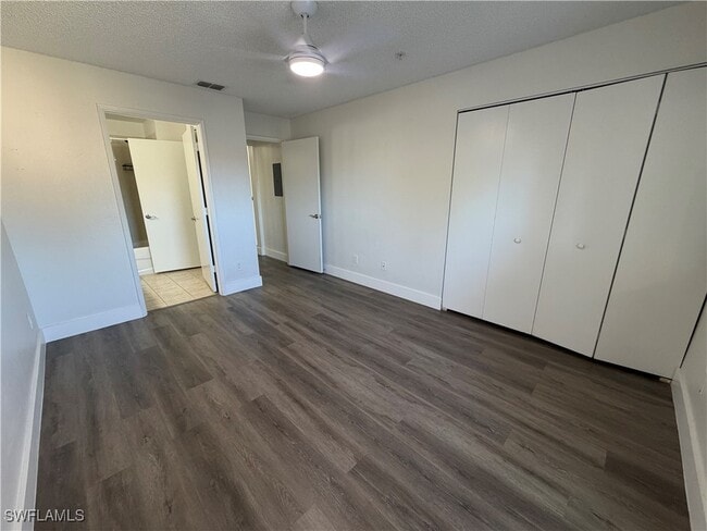 Building Photo - 8275 Ibis Club Dr