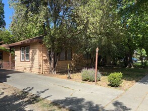 Building Photo - 317-319 D Street