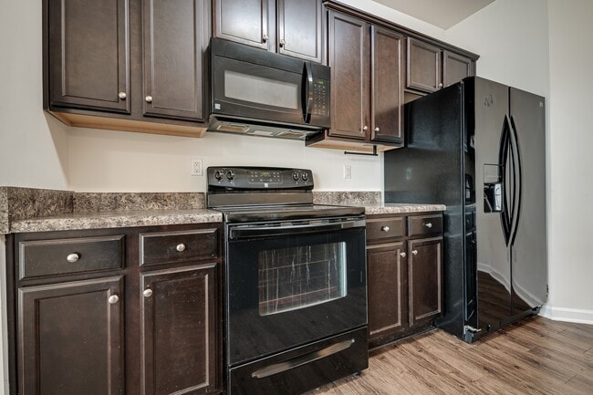 Building Photo - 7627 Galvin St