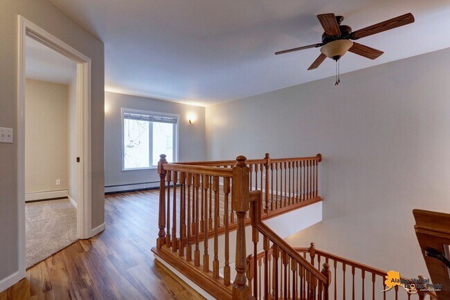 Building Photo - 8403 Duben Ave