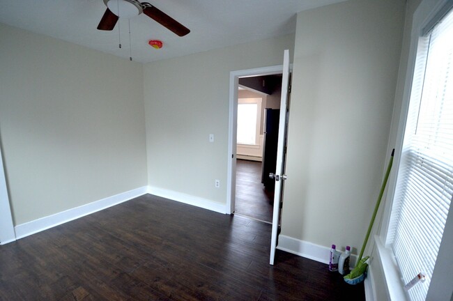 Building Photo - 475 Water St