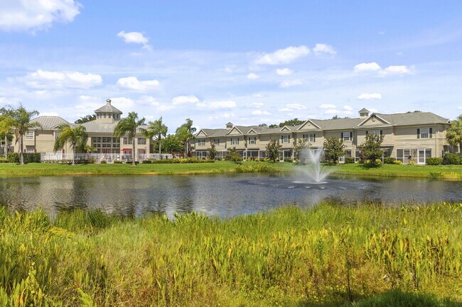 Building Photo - Spacious 3-Bedroom Condo Retreat in Bradenton – Your Perfect Home Awaits!