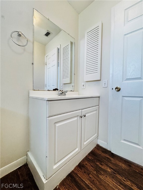 Building Photo - 19045 Holly Rd