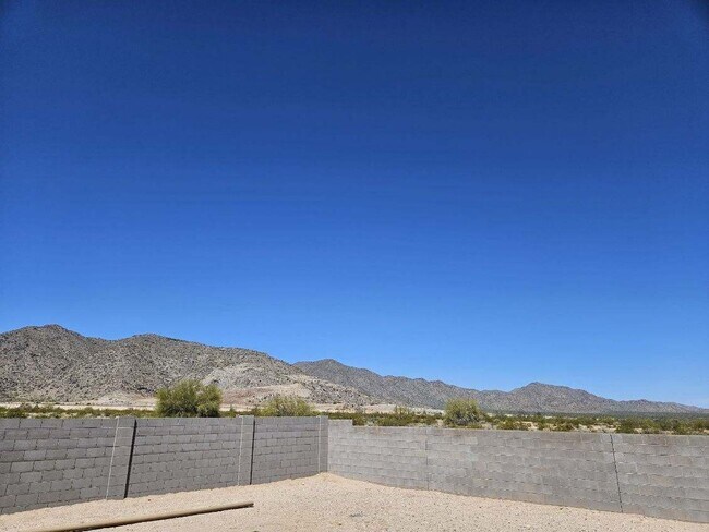 Building Photo - 20120 W Palo Verde Dr