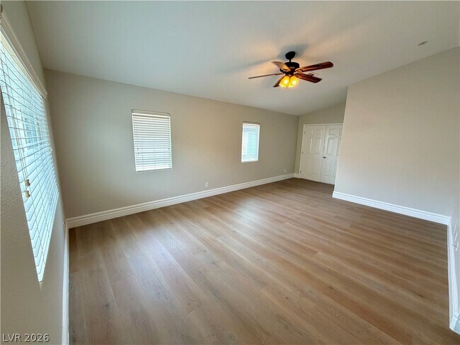 Building Photo - 299 Dogleg Dr