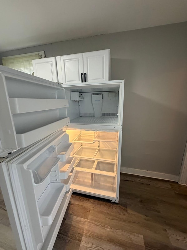 Building Photo - 127 Liverpool Ave