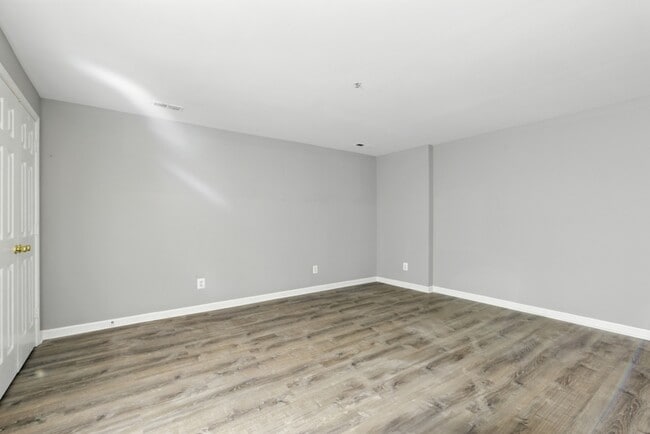 Building Photo - 159 Brightwater Dr