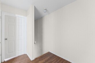 Building Photo - 12208 Ormandy St