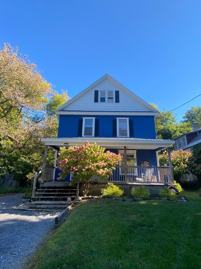 Building Photo - 213 Fletcher Ave