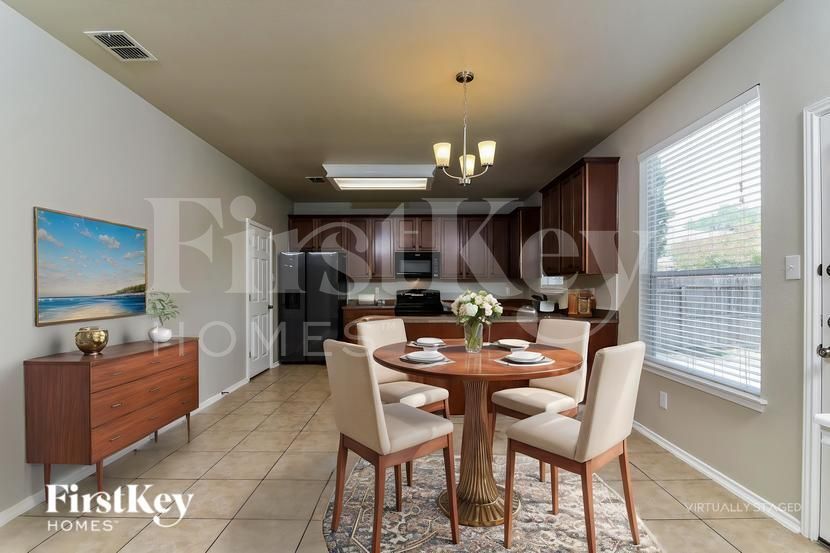 Building Photo - 12111 Dawson Cir