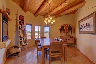 Building Photo - 12 Estancia Ct