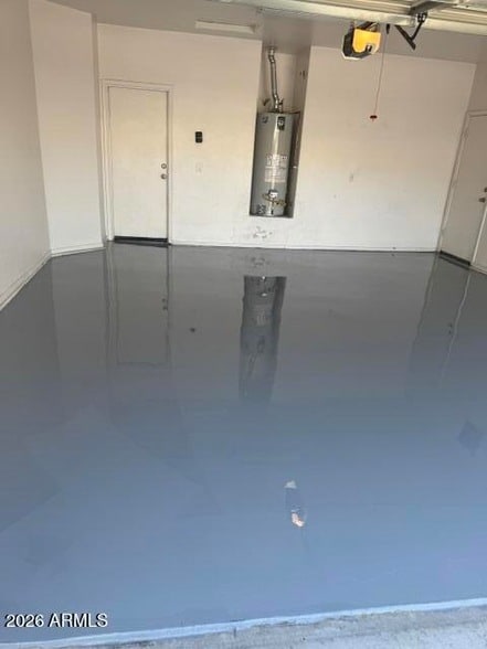 Building Photo - 4043 S Vineyard Ave