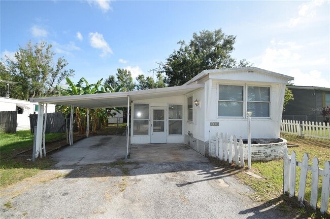Primary Photo - 3310 Peachtree Hill Rd