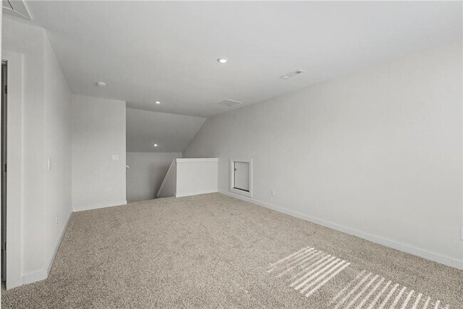 Building Photo - 4628 W Aurora St