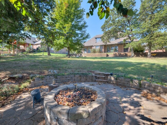 Building Photo - 8900 Belcaro Dr