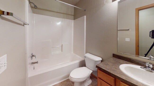 Building Photo - 1632 35th Ave SE