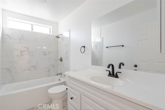 Building Photo - 13015 Vanowen St