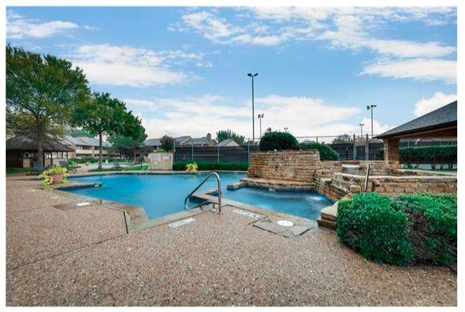 Building Photo - 1204 Harwell Dr