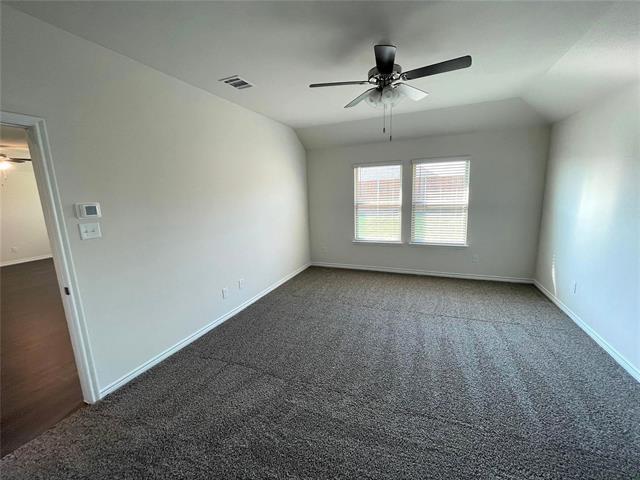 Building Photo - 603 Willow View Way