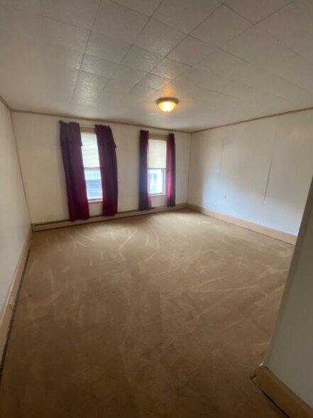 Building Photo - 205 Loucks Ave