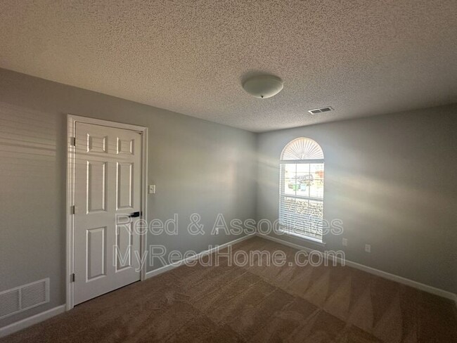 Building Photo - 11625 Dempsey Dr