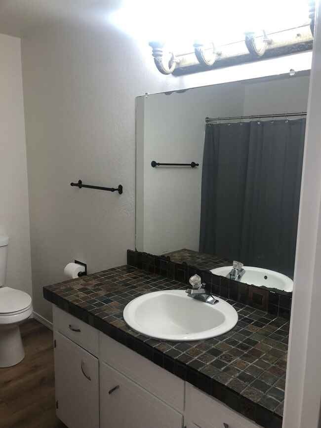 Building Photo - 5744 New Hope Rd