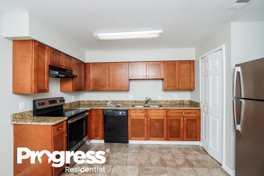 Building Photo - 225 Bayhead Dr