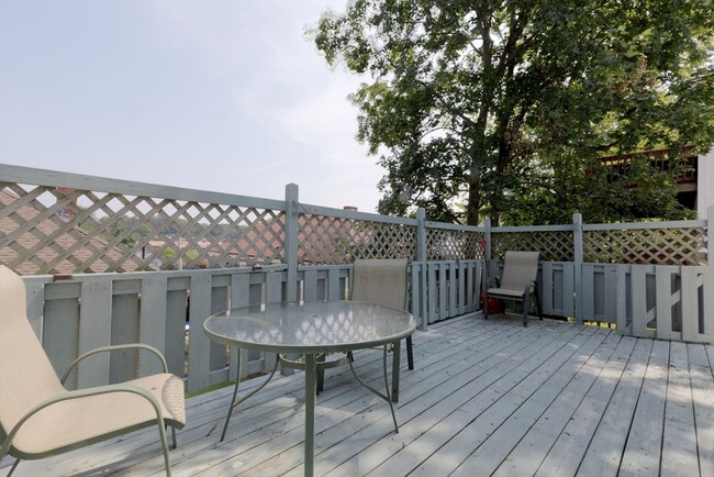 Building Photo - 89 Brayton Rd