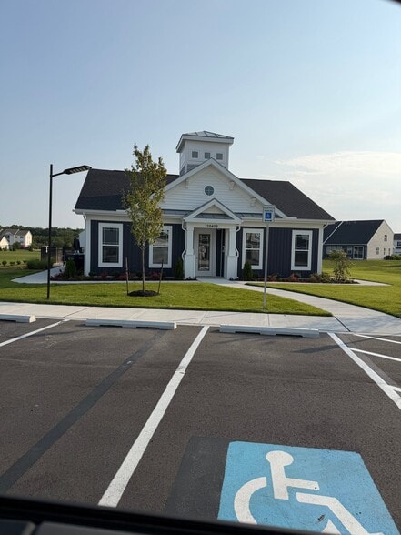 Building Photo - 20436 Spyglass Cir