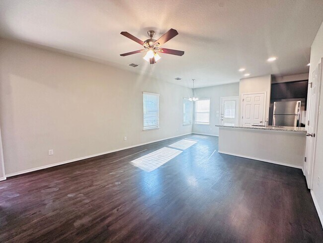 Building Photo - 5611 Rio Cyn