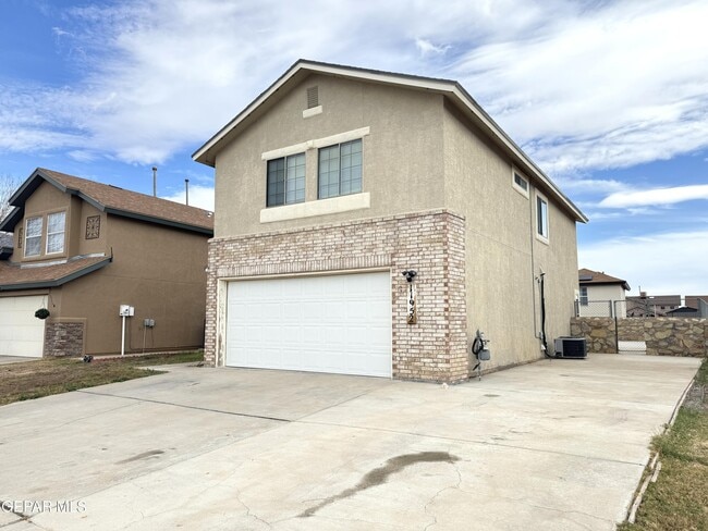 Building Photo - 11952 Mesquite Miel Dr