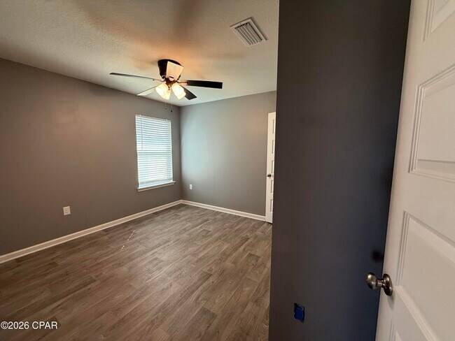 Building Photo - 212 Allie Way