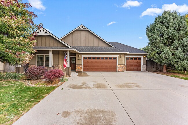 Building Photo - 11116 W Wild Iris St