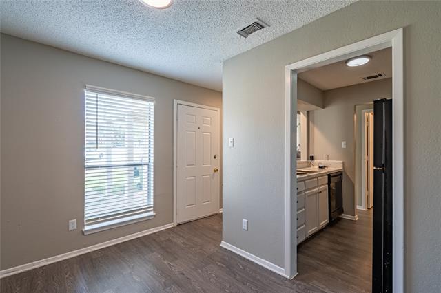 Building Photo - 806 Treadwell Ct