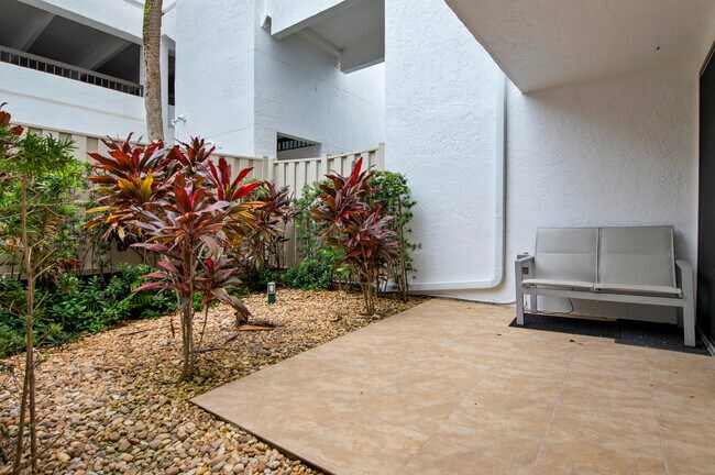 Building Photo - 4744 S Ocean Blvd