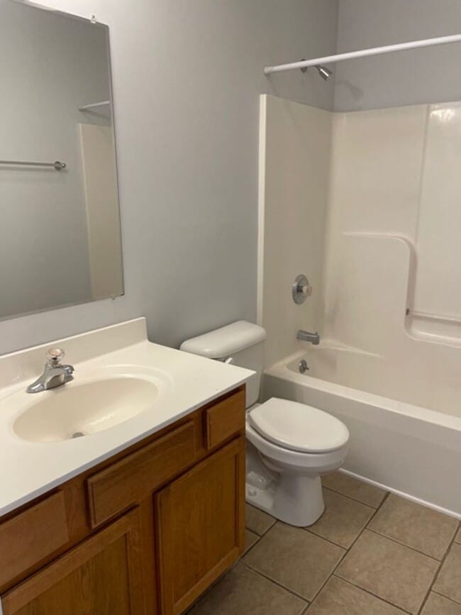 Building Photo - 111 Croghan Way